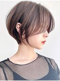 say.ショートボブひし形ショートミルクティーベージュ暗めカラー