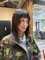 シーン(seen.) ツヤストレートロングレイヤー