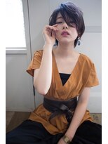 トイズファクトリー(Toys Factory) 黒髪ショート×くびれショートカット