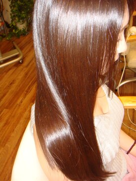 ヘアー クリエーション アピアー(Hair Creation Appear) ”トリートメント?というカテゴリーでは収まらないM3D”