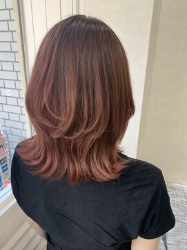 ラウレア(Laule'a) 外ハネくびれミディアム