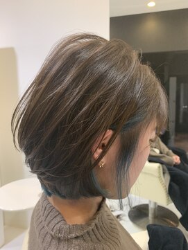 サローネデ アグスティナ バイ サンバンチ(salones de agustina by sanbanchi) インナーカラーショートボブ