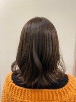 タエビスアリッサム(Taebis Alyssum) 大人可愛い外ハネヘアー