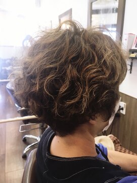ヘアアンドスパ アイリス hair&spa Iris 【南鳩ヶ谷1分☆30代からの本格サロン】レディースパーマ