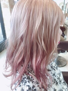 アース 長崎時津店(HAIR&MAKE EARTH) ピンクグラデーション