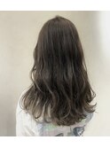 カーキアッシュ