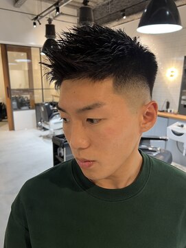 フリーク バーバーショップ 都島店(FREAK BARBER SHOP) スパイキーショートスキンフェードN