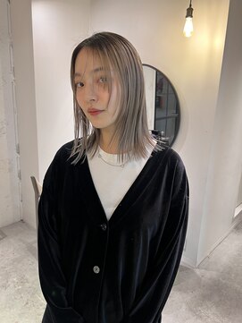 ルーム(Loom.) ブリーチ ダブルカラーミルクティーベージュ