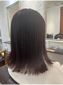 【ピンクブラウン×外はねミディ】