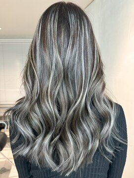 キング 梅田(K!ng) ハイライトカラーミルクティーベージュケアブリーチダブルカラー