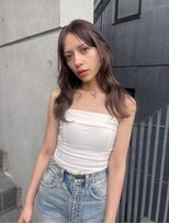 ホテリー(Hotely)&nbsp;ブリーチありカラー20代セミロングレイヤー代官山