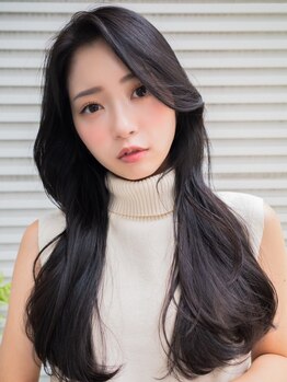 ルイマダーナ 栄店(LOUIMADNA)の写真/リピーター多数の髪質改善プラチナストレート！つい触れたくなる、艶めく後ろ姿に◎[栄/髪質改善/縮毛矯正]