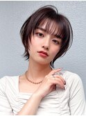 30代40代に人気の大人かわいい前髪ありのくびれショート