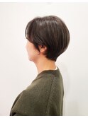 くびれショート/ハンサムショート/白髪ぼかし