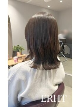 エルト 大通店(ERHT) 外ハネくびれミディアム×ベージュ系カラー【札幌/大通/ERHT】