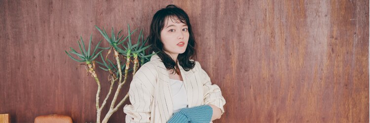 ロジェブルー(Rosier Bleu)のサロンヘッダー