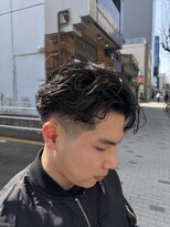 フォーコーナーズ(Four Corners)&nbsp;スキンフェードツーブロック刈り上げジェットモヒカンマンバン