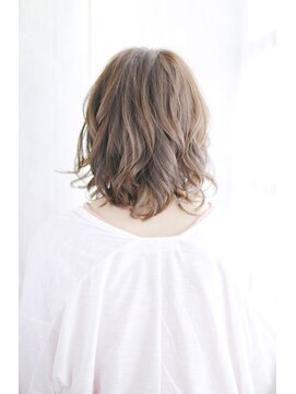 シュシュット(chouchoute) 吉祥寺/美髪デザインカラー無造作カールボブディ丸みショート140