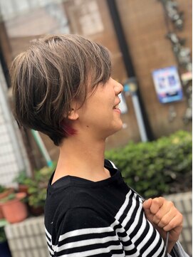 ガジロウ 美容室 蛾次郎 ハイトーン×ショートスタイル♪