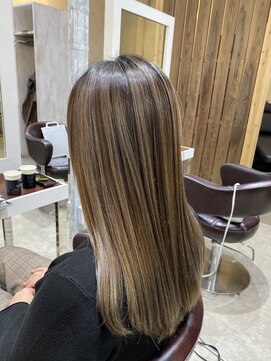 クレアール(CREAR) ナチュラルバレイヤージュ×ベージュ