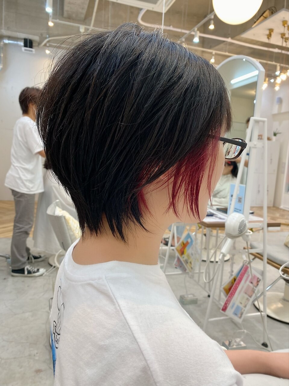 ストーリー　ルーセントショート　明るい栗色　ミディアム　カットあり リーゼント風ショート | Ash 仙川店(アッシュセンガワテン)の