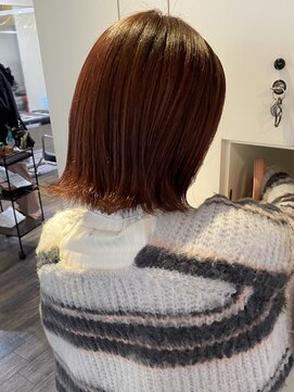 ミー(mii) ブリーチ無しでも暖色カラー可能です!