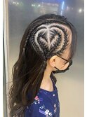 今回担当させていただいたのは… 【ハートのコーンロウ】