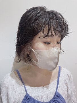 ネオリーブギンザ 銀座店(Neolive GINZA) イヤリングカラーでホワイトベージュ