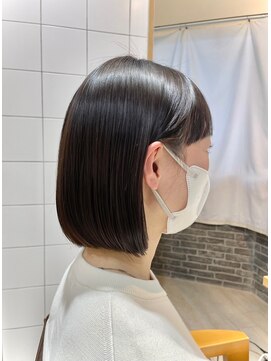 プラグ バイ ネオリーブ(plug by neolive) ショコラアッシュ×髪質改善 [髪質改善/縮毛矯正]ぱつっとボブ