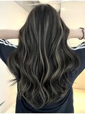 ミルクティーグレージュハイライトケアブリーチレイヤーカット