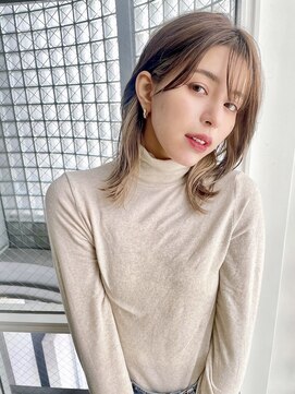 ミリア(MILIA) 大人可愛い30代40代50代小顔ウルフレイヤーインナーカラーボブ