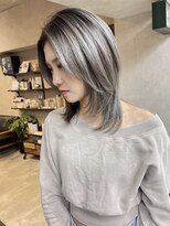 サニー 渋谷(SUNNY)&nbsp;バレイヤージュ、レイヤーカット、グレーベージュ、ハイライト