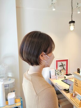 ハチマルハチ エアー 向ヶ丘遊園店(808 air) 横顔美人のショートヘア@30代40代50代60代