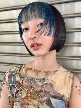 ヴェイン 渋谷(vain) フェイスフレーミング　スカイブルー　姫カット　丸みショート