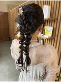ツイン編みおろし×お呼ばれヘア
