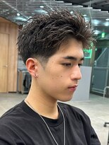 エルマーク 心斎橋(L-MARK)&nbsp;アップバング短髪ツイストスパイラルブリーチパーマツイスパ