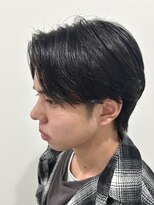 ヒュイル バイ ニアウ(Hwyl by Niau)&nbsp;ニュアンスパーマメンズカットパーマセンターパートフェザー