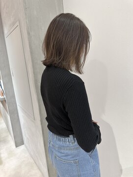 ヨーク(YOKE) YOKE レイヤーボブ切りっぱなしボブオリーブグレージュ髪質改善