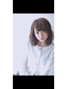 ヘアアート ジュース キャト(Hair art juice quatre) 柔らかミディアムボブ