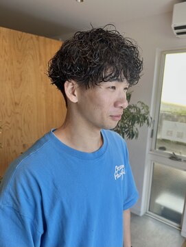 リノア 鵠沼海岸(LINOA) スパイラルパーマ/メンズパーマ/波巻き/フェード/ツイスト