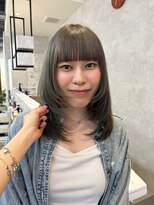 ソレイユトウキョウシブヤ(SOLEIL TOKYO shibuya)&nbsp;ミディアムレイヤーシャギーレイヤーブリーチグレージュ
