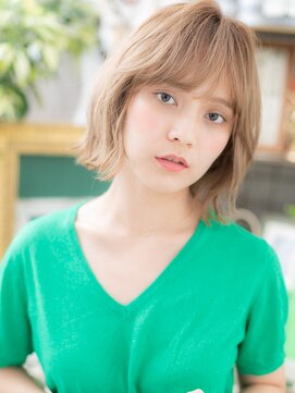 カバーヘアアンドスパ ブリス 浦和(COVER HAIR&SPA bliss) 外国人風オリーブカラー前下がり外ハネミディh4浦和10代20代