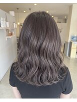 ニナル(Ninal) 大人女性の透明感ラベンダーグレージュ