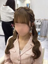 ヘアセットアリエス(aries) 編み込みツインテール