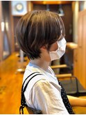 ショートボブ_大人かわいい