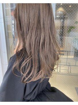 イル(il) ナチュラルベージュ