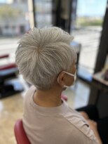 ベナー美容室 城山店&nbsp;アシメベリーショート