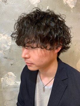 アカ(ACA) メンズマッシュパーマ波巻きツイストスパイラルパーマ札幌大通