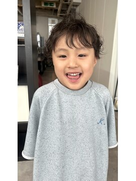 ルーツ ヘア デザイン(roots hair design) 西区新町美容室★roots★キッズカット★キッズパーマ