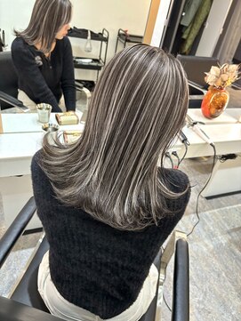 ブレンド 渋谷(BLend) 20代30代40代白髪ぼかしハイライト小顔ショートボブミニウルフ